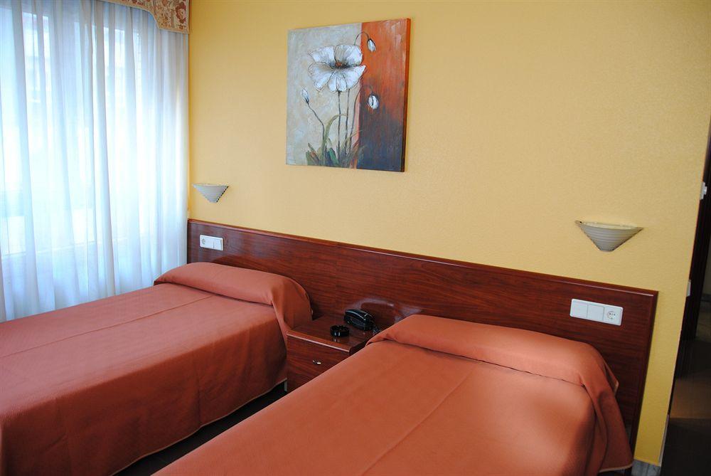 Hotel Playa Poniente Gijon Exterior photo